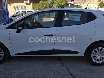 Usado Renault Clio IV Business 75 CV (55 kW) 2018 Blanco Berlina