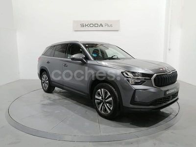 Gris / plata Usado 2025 Skoda Kodiaq Selection SUV | 34.900 € (Un poco caro)