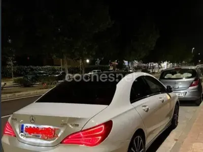 Usado Mercedes CLA220 AMG line 170 CV (125 kW) 2013 Blanco Coupe