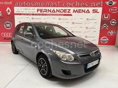 Gris / plata Usado 2010 Hyundai i30 Classic Berlina | 4100 € (Precio justo)