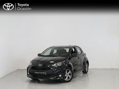 Usado Toyota Yaris Hybrid Active 116 CV (85 kW) 2025 Negro Berlina