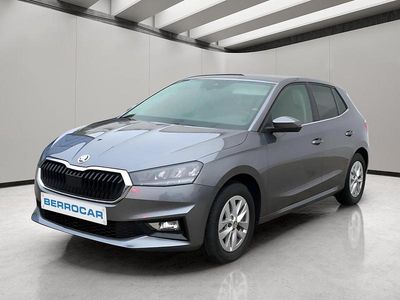 Usado Skoda Fabia Selection 95 CV (69 kW) 2024 Gris Utilitario