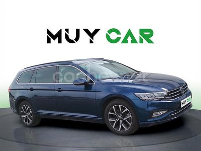 Azul Usado 2021 VW Passat Executive Familiar | 20.980 € (Precio justo)
