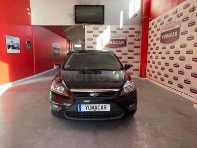 Usado Ford Focus Trend 109 CV (80 kW) 2009 Negro Berlina