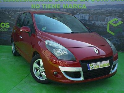 Usado Renault Scénic III Dynamique 130 CV (95 kW) 2009 Rojo Monovolumen