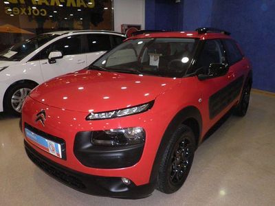Usado Citroën C4 Cactus Feel 81 CV (59 kW) 2017 Rojo Utilitario