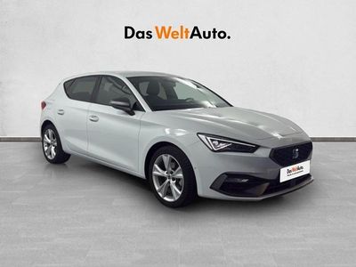 Usado Seat Leon FR 116 CV (85 kW) 2025 Blanco Utilitario