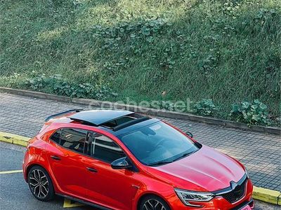 Usado Renault Mégane IV Trophy 300 CV (220 kW) 2022 Rojo Berlina