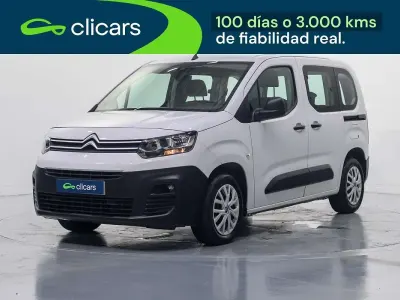 Usado Citroën Berlingo Live 102 CV (75 kW) 2022 Blanco Monovolumen