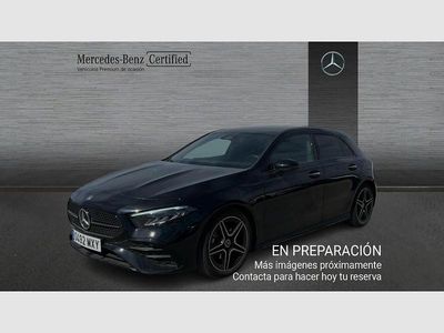 Usado Mercedes A180 136 CV (100 kW) 2025 Negro noche (estándar) Berlina