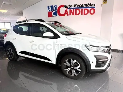 Usado Dacia Sandero Comfort 91 CV (66 kW) 2022 Blanco Berlina