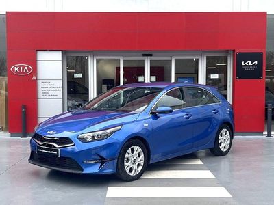 Usado Kia Ceed 100 CV (73 kW) 2022 Azul Utilitario