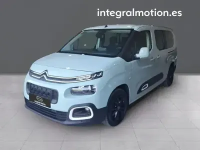 Usado Citroën Berlingo Shine 131 CV (96 kW) 2020 Azul Monovolumen