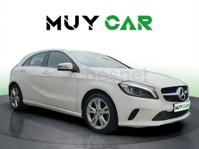 Käytetty Mercedes A200 Urban 136 HP (100 kW) 2017 Valkoinen Sedan