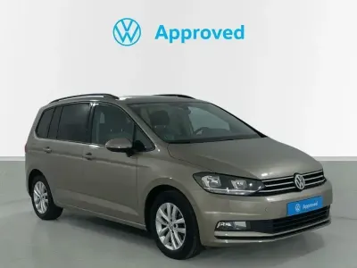 Usado VW Touran Advance 116 CV (85 kW) 2016 Beige Monovolumen