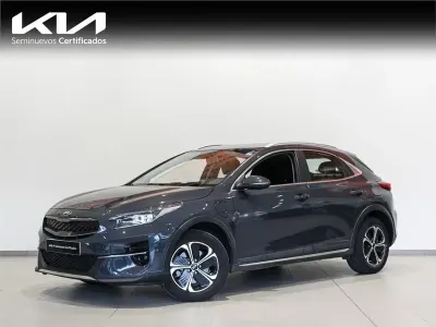 Usado Kia XCeed 141 HP (103 kW) 2021 Cinzento SUV