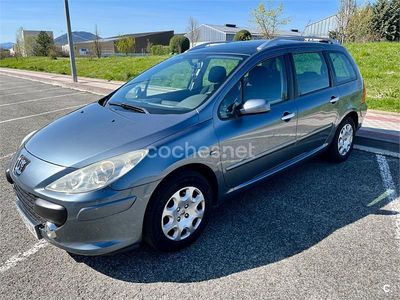 Usado Peugeot 307 110 CV (80 kW) 2008 Gris / plata Familiar