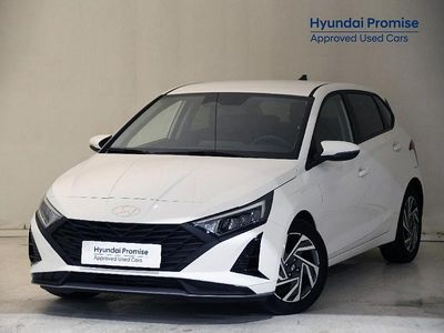 Usado Hyundai i20 83 CV (61 kW) 2025 Blanco Utilitario