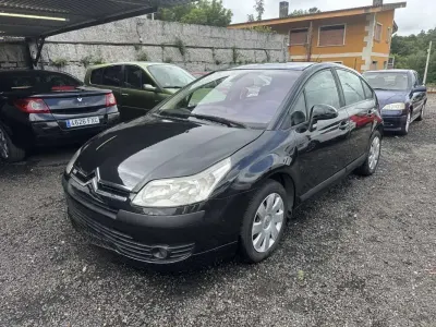 Usado Citroën C4 Exclusive 109 CV (80 kW) 2005 Negro Utilitario