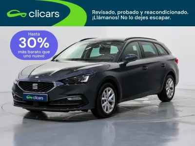 Usado Seat Leon Style 110 CV (80 kW) 2023 Gris Familiar