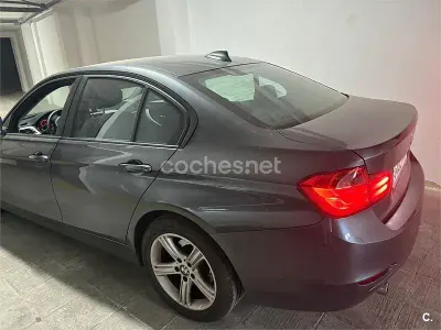 Usado BMW 318 Comfort Edition 143 CV (105 kW) 2014 Verde Berlina