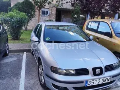 Käytetty Seat Leon Stella 105 HP (77 kW) 2005 Harmaa Viistoperä