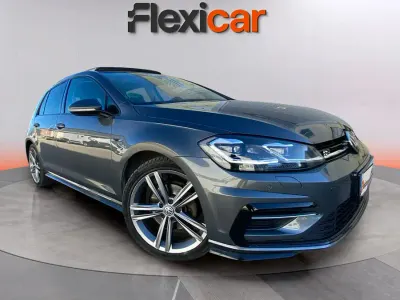 Usado VW Golf VII Sport 150 CV (110 kW) 2019 Gris Familiar