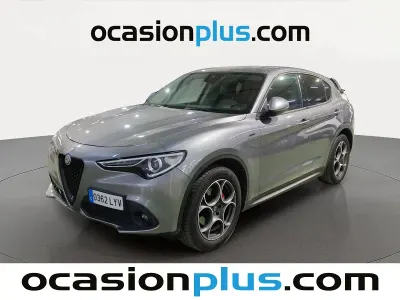 Usado Alfa Romeo Stelvio Sprint 190 CV (139 kW) 2022 Gris SUV
