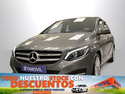 Usado Mercedes B180 109 CV (80 kW) 2015 Gris / plata Monovolumen