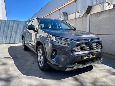 Usado Toyota RAV4 Hybrid Business Edition 218 CV (160 kW) 2022 Gris / plata SUV