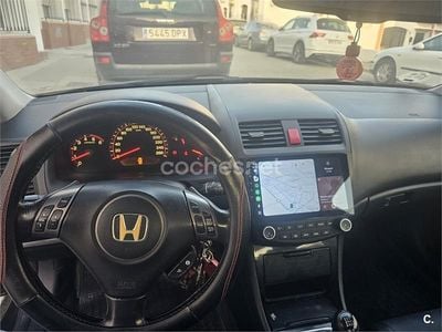 Usado Honda Accord Executive 140 CV (102 kW) 2007 Negro Berlina