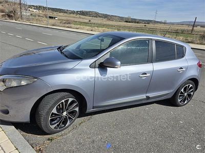 Usado Renault Mégane 105 CV (77 kW) 2010 Azul Berlina