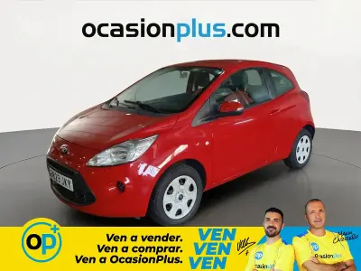 Usado Ford Ka Trend+ 69 CV (50 kW) 2015 Rojo Utilitario