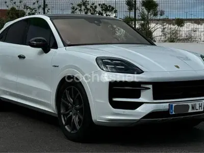 Usado Porsche Cayenne Coupe Black Edition 470 CV (345 kW) 2024 Blanco Coupe