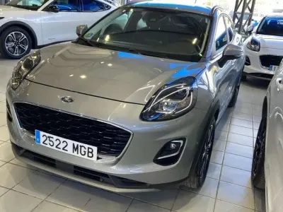 Usado Ford Puma Titanium 125 CV (91 kW) 2023 Plateado SUV