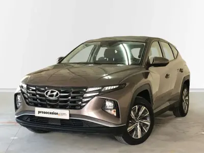 Käytetty Hyundai Tucson 116 HP (85 kW) 2022 Harmaa Katumaasturi