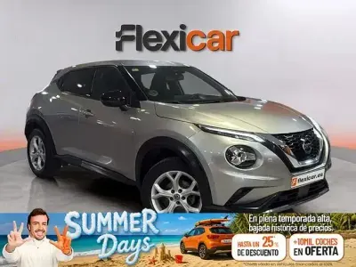Usado Nissan Juke Acenta 117 CV (86 kW) 2020 Gris SUV