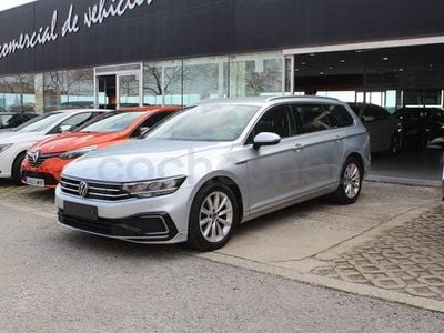 Usado VW Passat GTE 218 CV (160 kW) 2023 Gris / plata Familiar