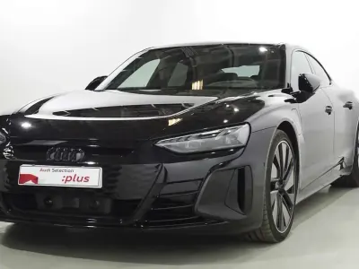 Usado Audi e-tron GT quattro Premium 350 kW (476 CV) 2022 Negro Berlina