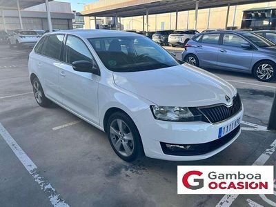 Usado Skoda Rapid Style 125 CV (91 kW) 2018 Blanco Utilitario