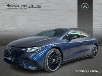 Usado Mercedes EQE350 AMG 214 kW (292 CV) 2025 Azul sodalita Berlina
