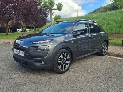 Usado Citroën C4 Live 100 CV (73 kW) 2016 Gris / plata Berlina