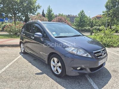 Honda FR-V