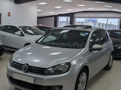 Usado VW Golf VI Sport 105 CV (77 kW) 2011 Gris / plata Berlina