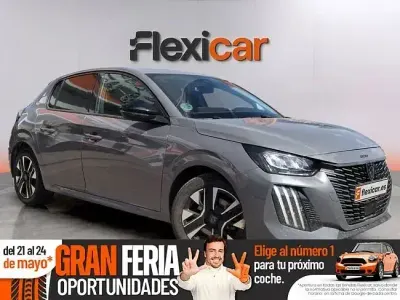 Usado Peugeot 208 Allure 100 CV (73 kW) 2025 Gris Utilitario