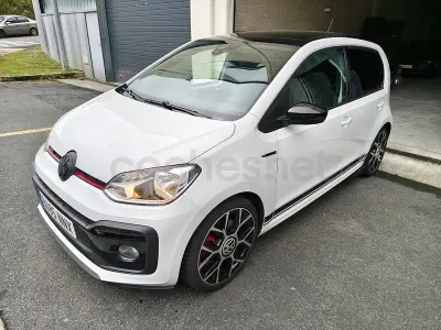 Usado VW up! Beats 75 CV (55 kW) 2018 Blanco Utilitario