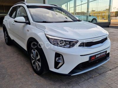 Blanco Usado 2021 Kia Stonic SUV | 15.300 € (Un poco caro)