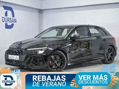 Usado Audi RS3 Sport 400 CV (294 kW) 2022 Negro Berlina