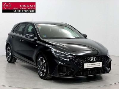Usado Hyundai i30 N Line 121 CV (88 kW) 2021 Negro Berlina