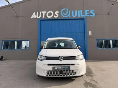 Usado VW Caddy Beach 121 CV (88 kW) 2021 Blanco Monovolumen